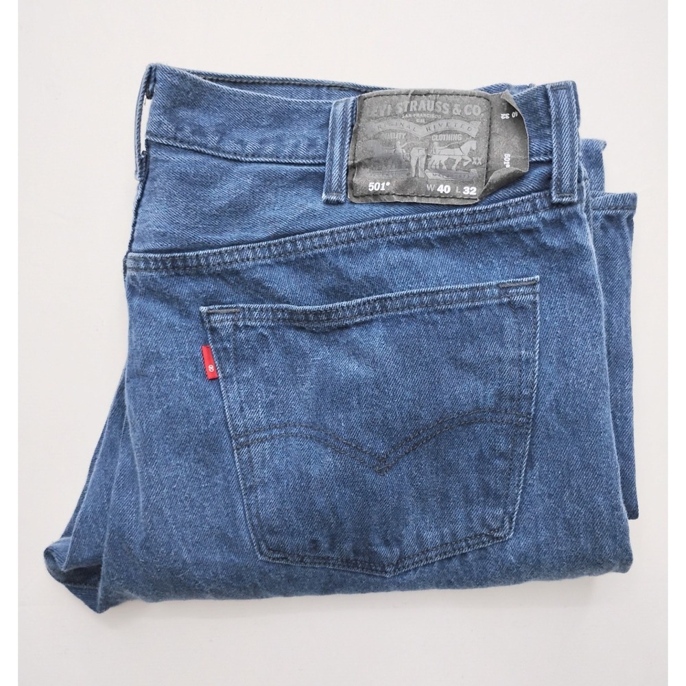 Levis 501 Jeans Mens Size 40X32‎ Blue Button Fly Black lable Straight Leg Denim